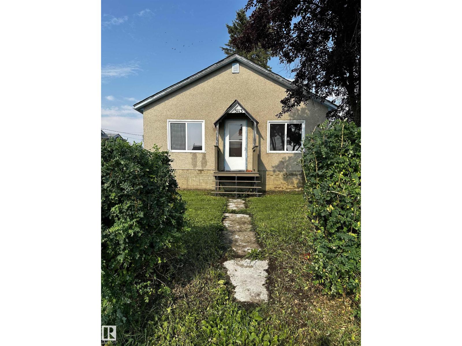 5113 Fifth St Property Photo 1