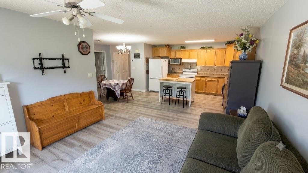 #10 5011 Pine Dr Property Photo 3