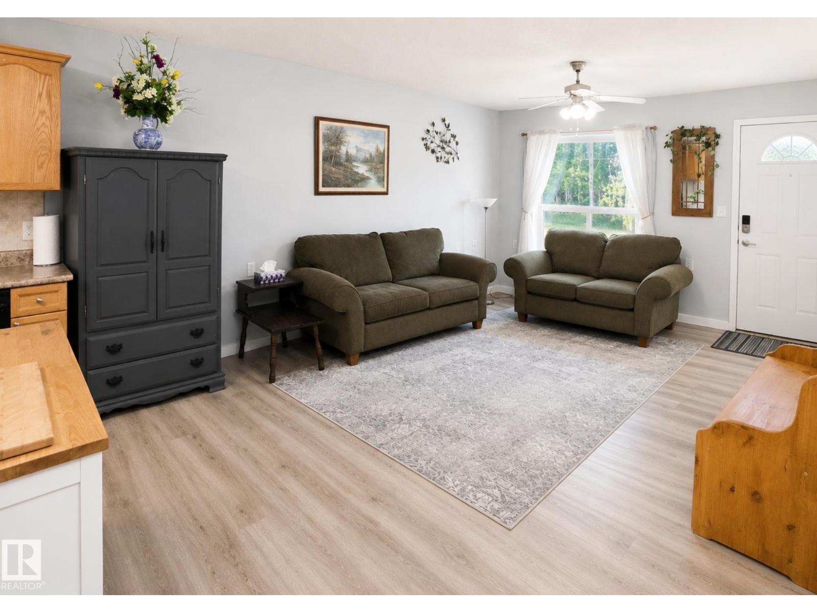 #10 5011 Pine Dr Property Photo 9