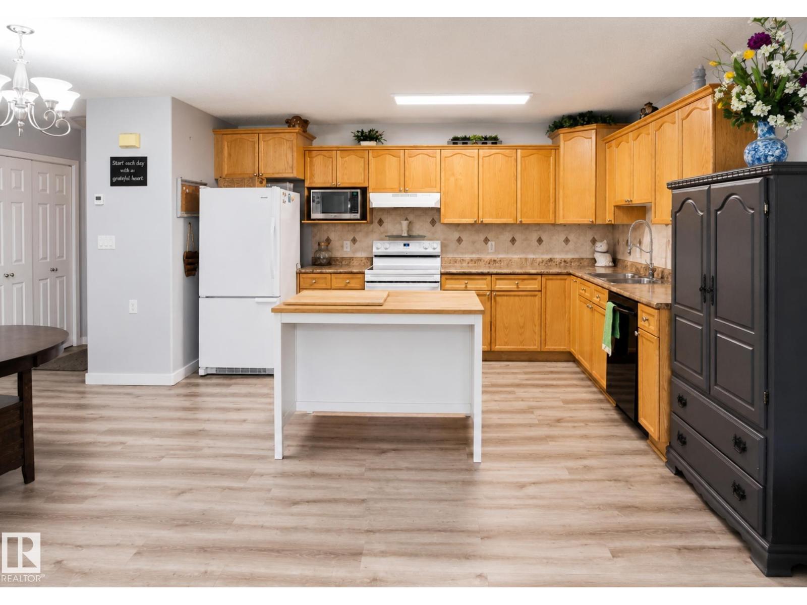 #10 5011 Pine Dr Property Photo 10