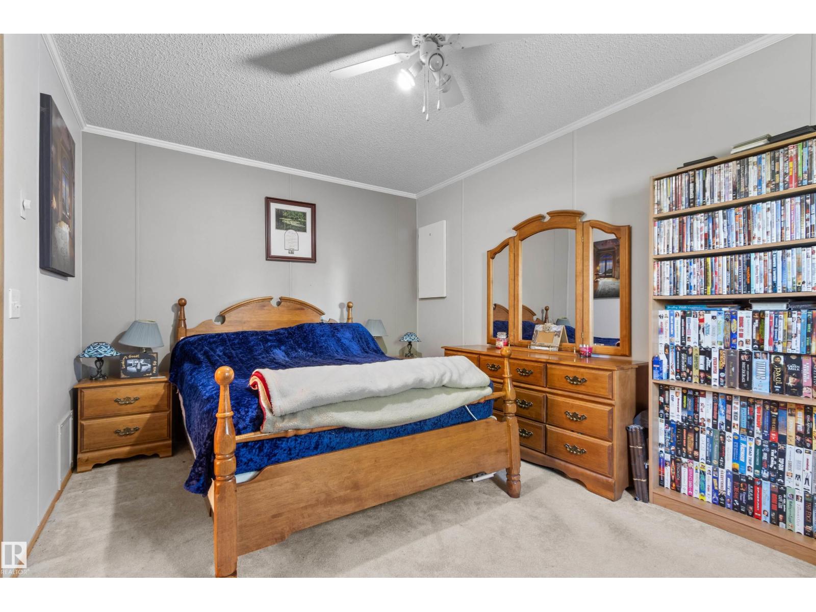 4905 46 Av Property Photo 16