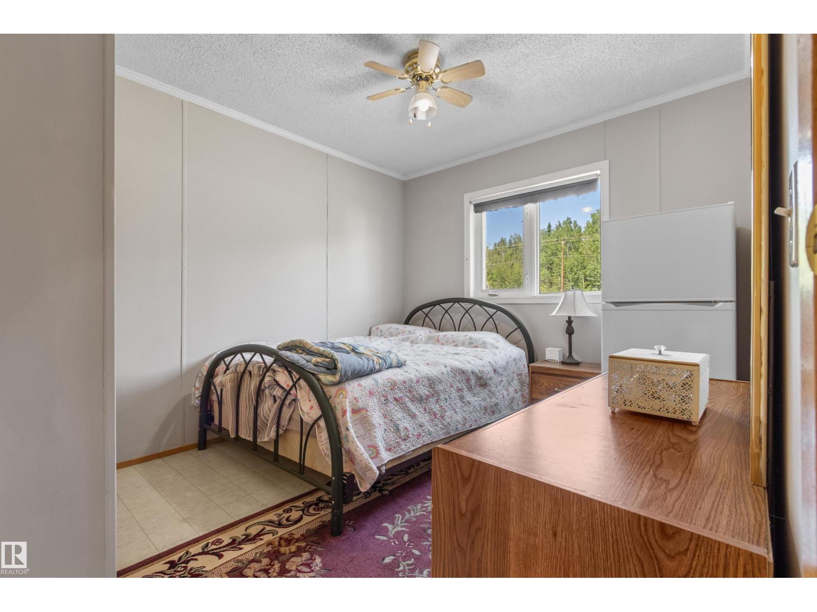 4905 46 Av Property Photo 20