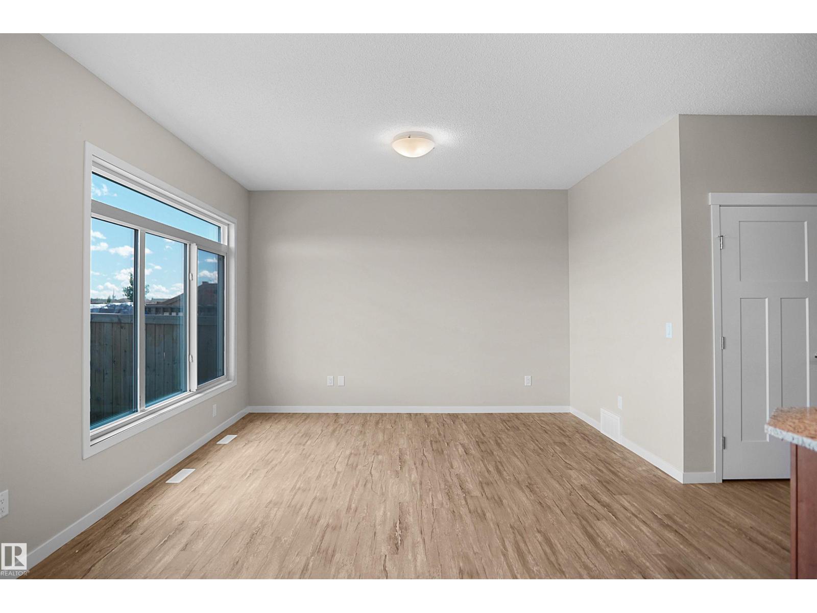 17639 120 St Nw Property Photo 4