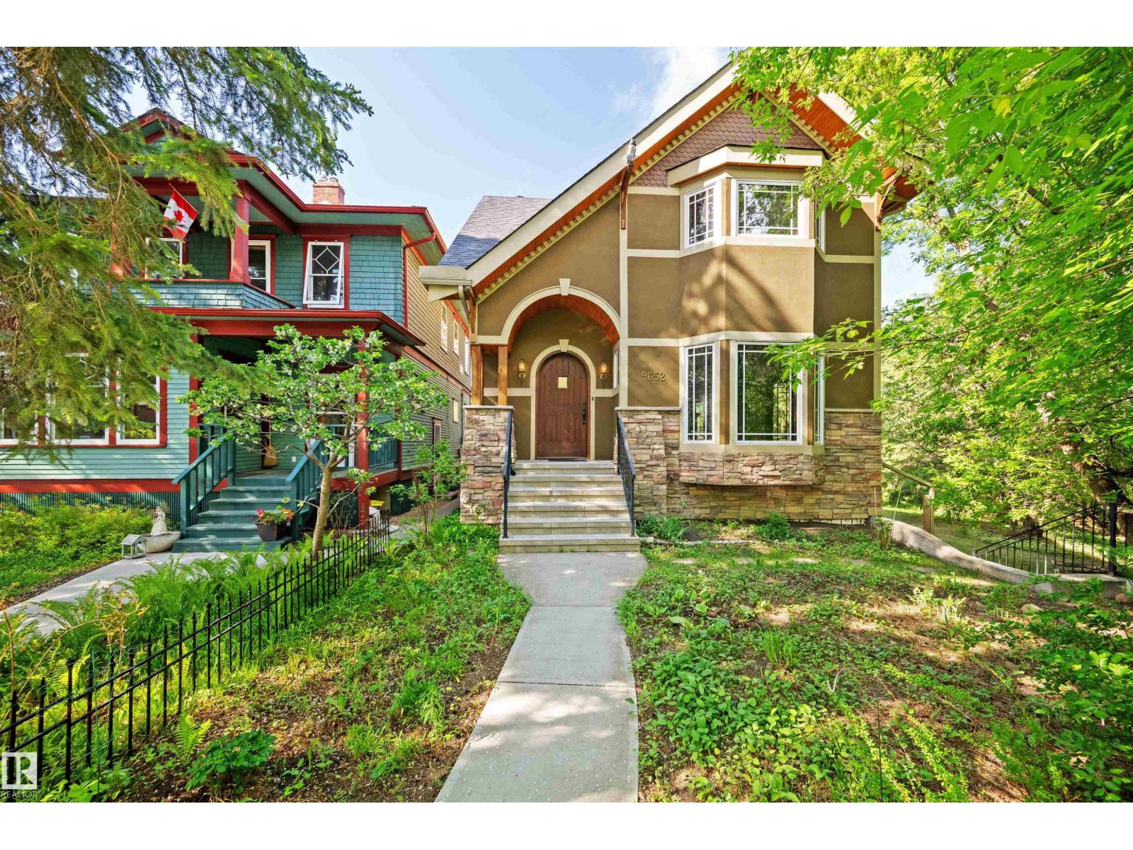 9652 86 Av Nw Property Photo 3