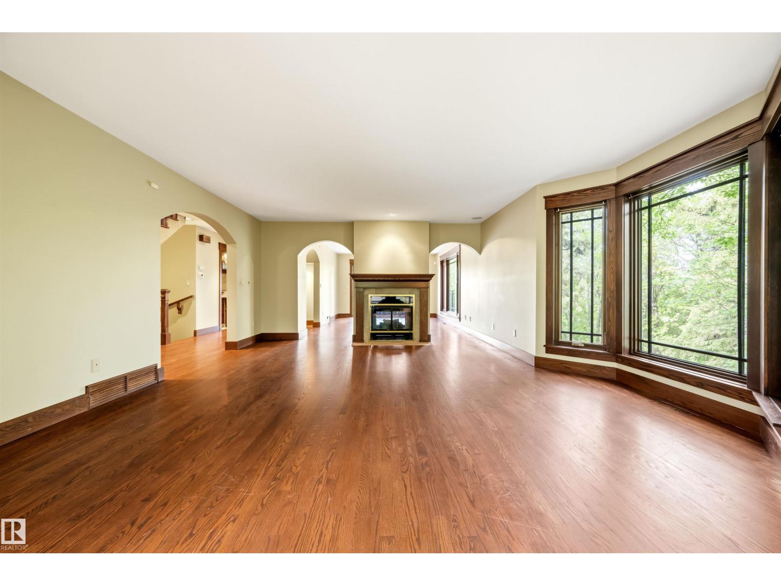 9652 86 Av Nw Property Photo 20