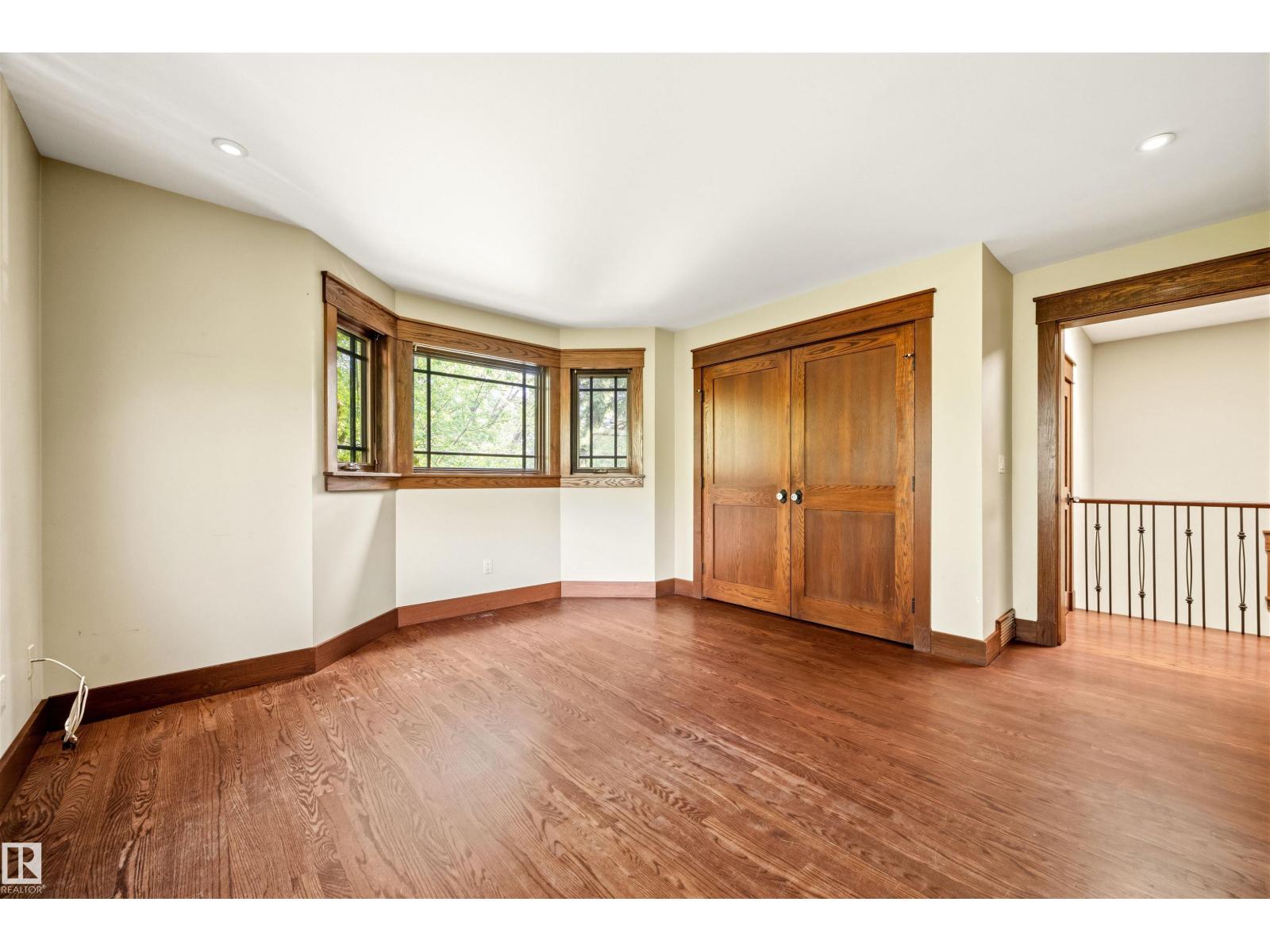 9652 86 Av Nw Property Photo 32