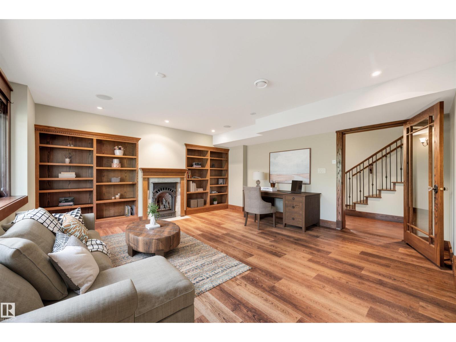 9652 86 Av Nw Property Photo 35