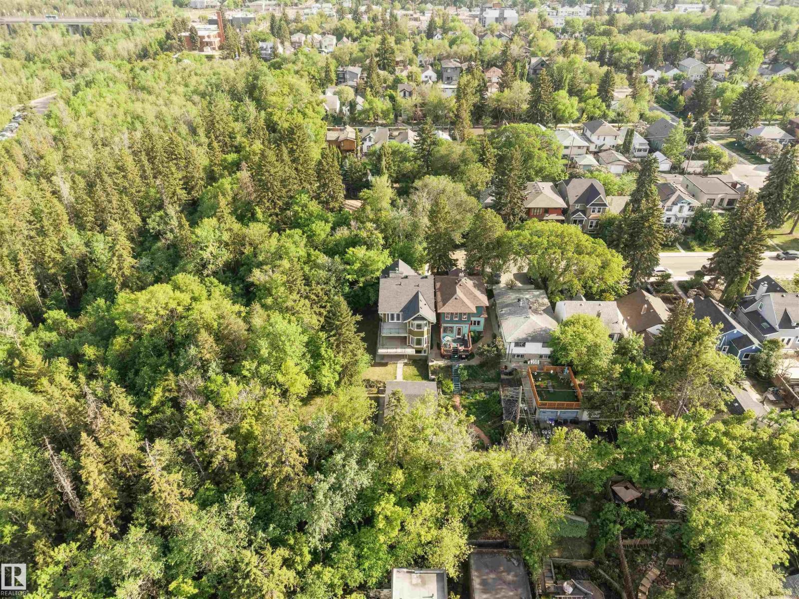 9652 86 Av Nw Property Photo 45