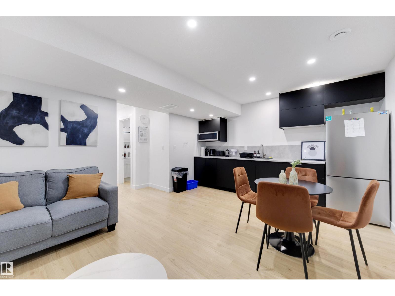 8125 226a St Nw Property Photo 5