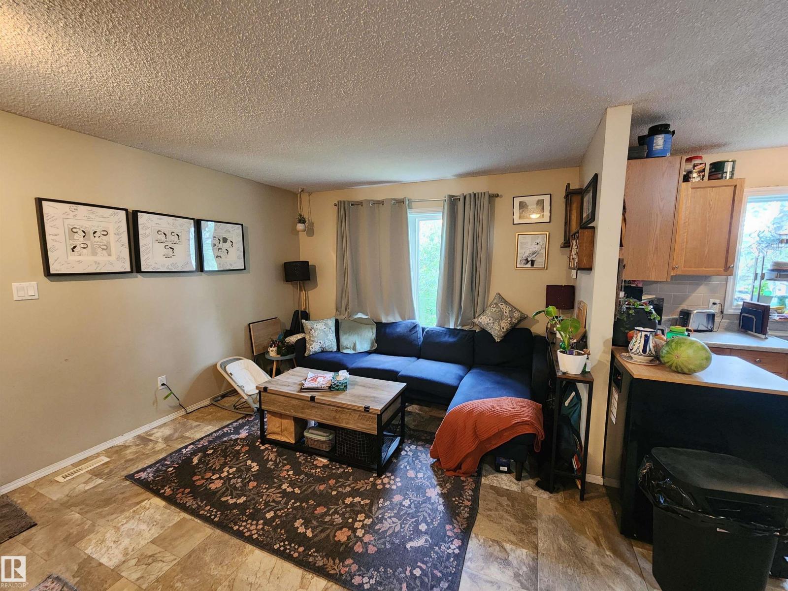 4806 52 Av Property Photo 10