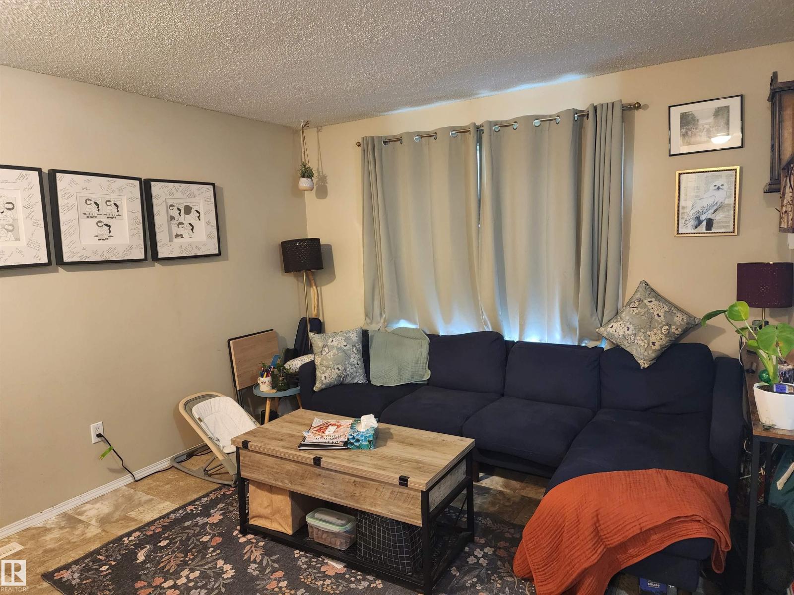 4806 52 Av Property Photo 11
