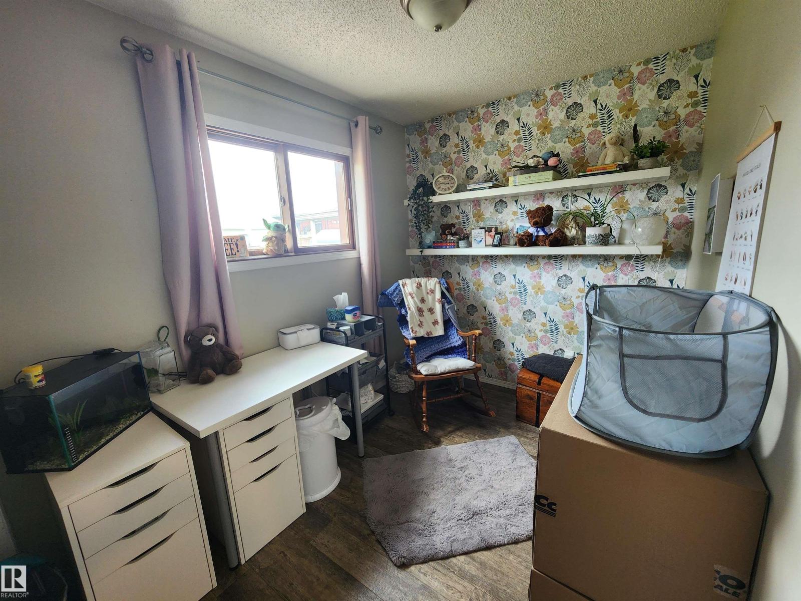 4806 52 Av Property Photo 15