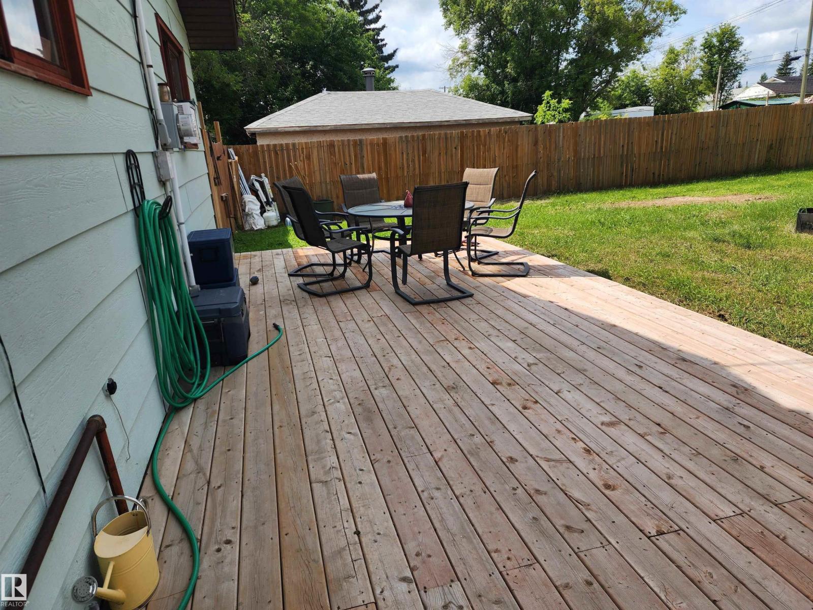 4806 52 Av Property Photo 25