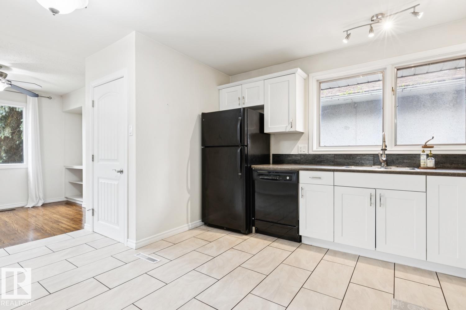 8709 164a St Nw Property Photo 13
