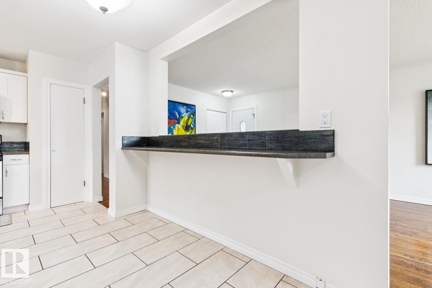 8709 164a St Nw Property Photo 16