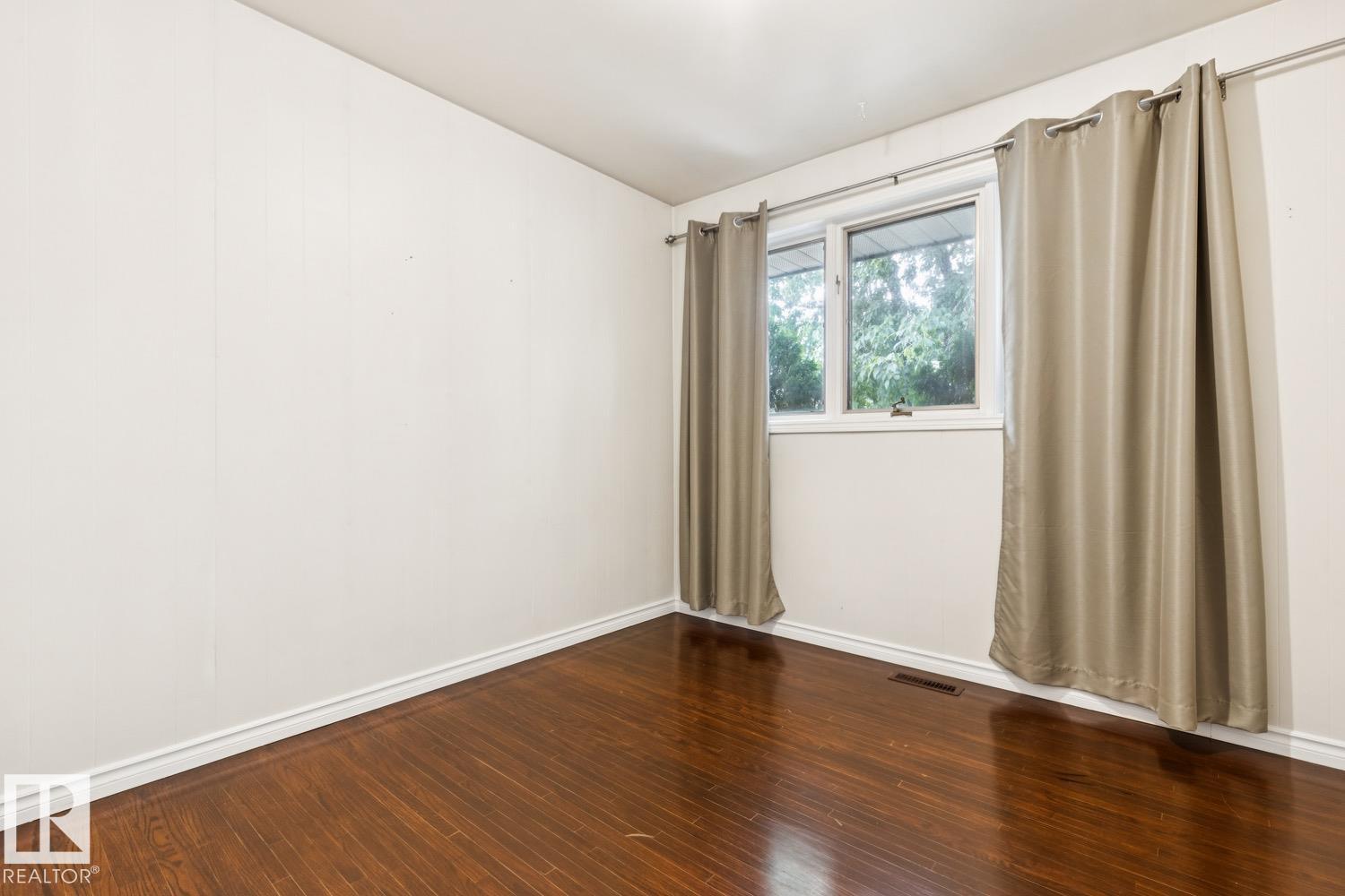 8709 164a St Nw Property Photo 23