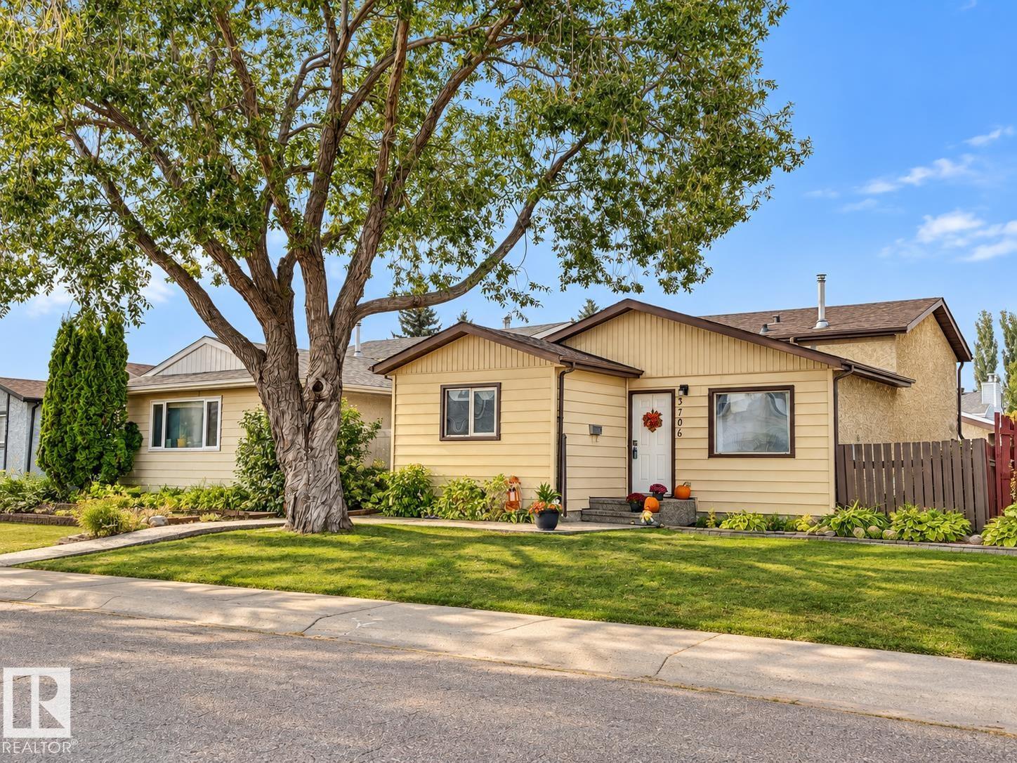 3706 41 AV NW Property Photo 1