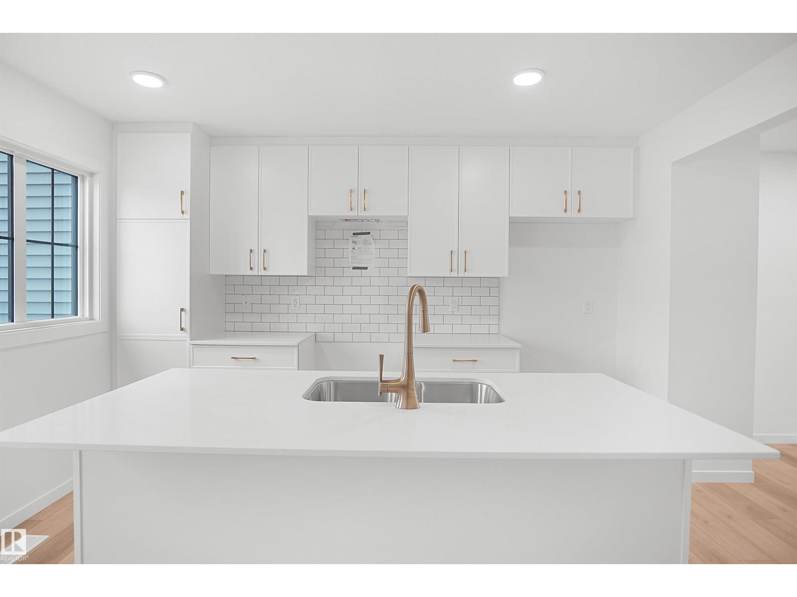 #74 3705 141 St Sw Property Photo 11