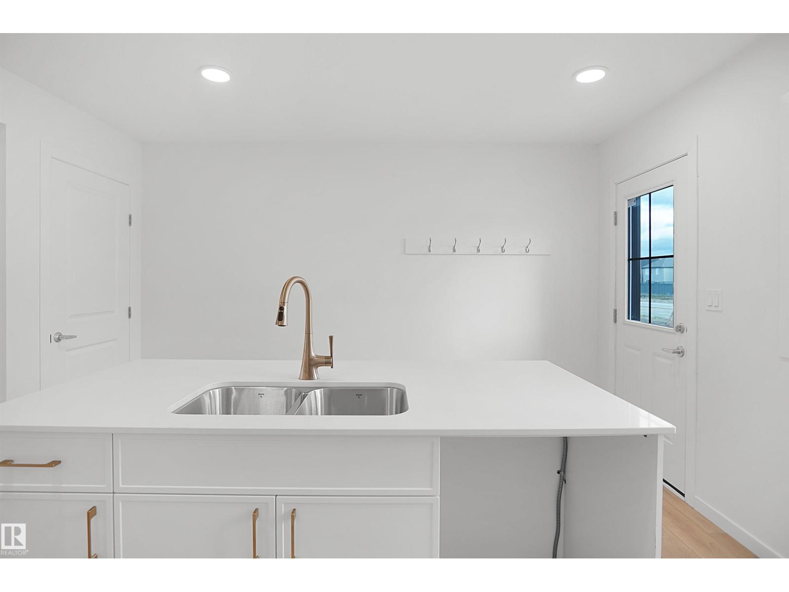 #74 3705 141 St Sw Property Photo 13