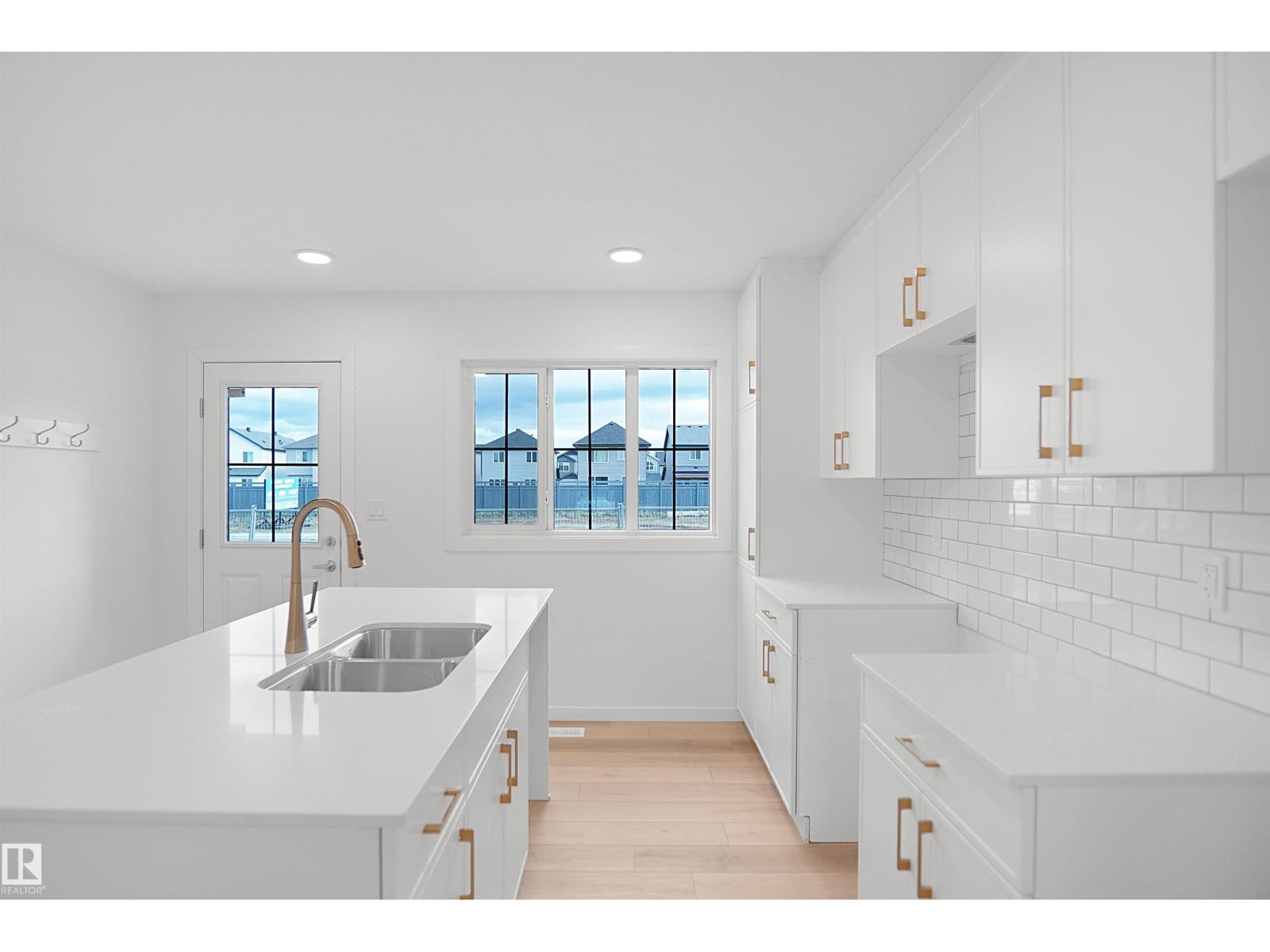 #74 3705 141 St Sw Property Photo 14