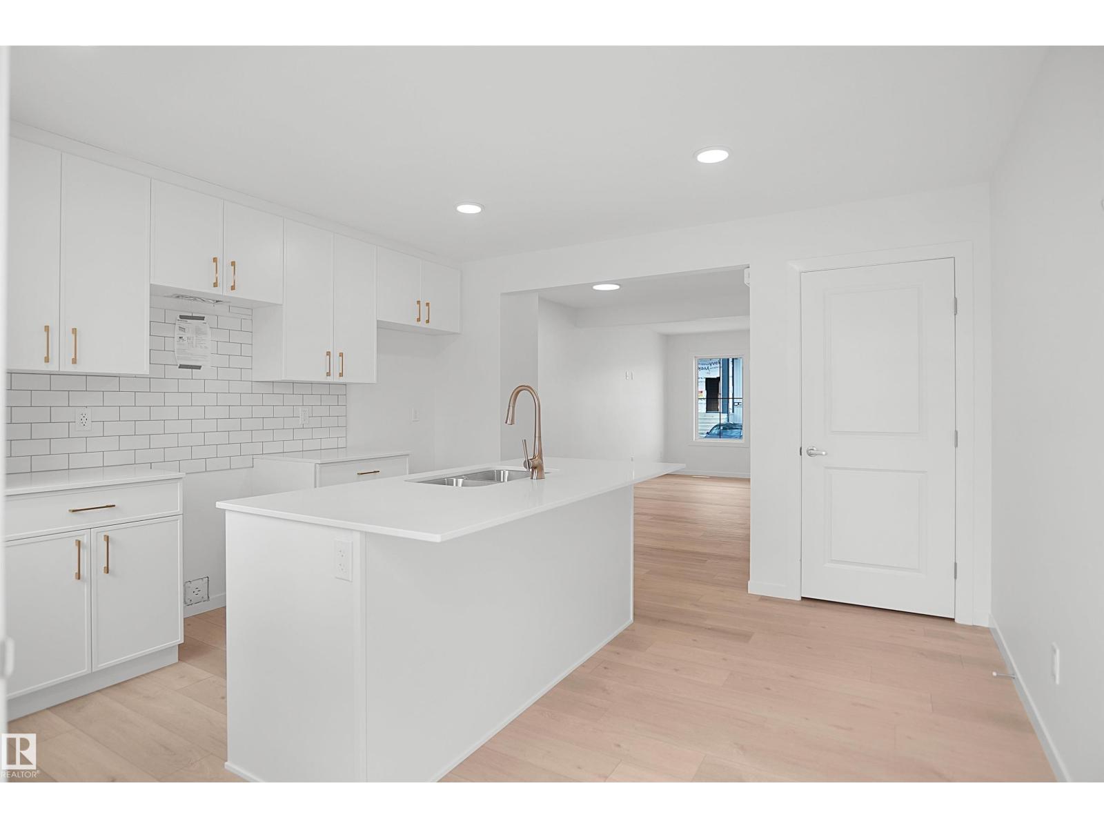 #74 3705 141 St Sw Property Photo 15