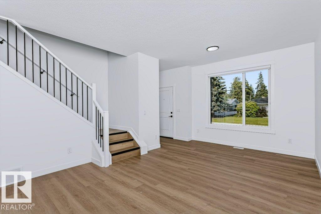 11307 46 Av Nw Property Photo 12