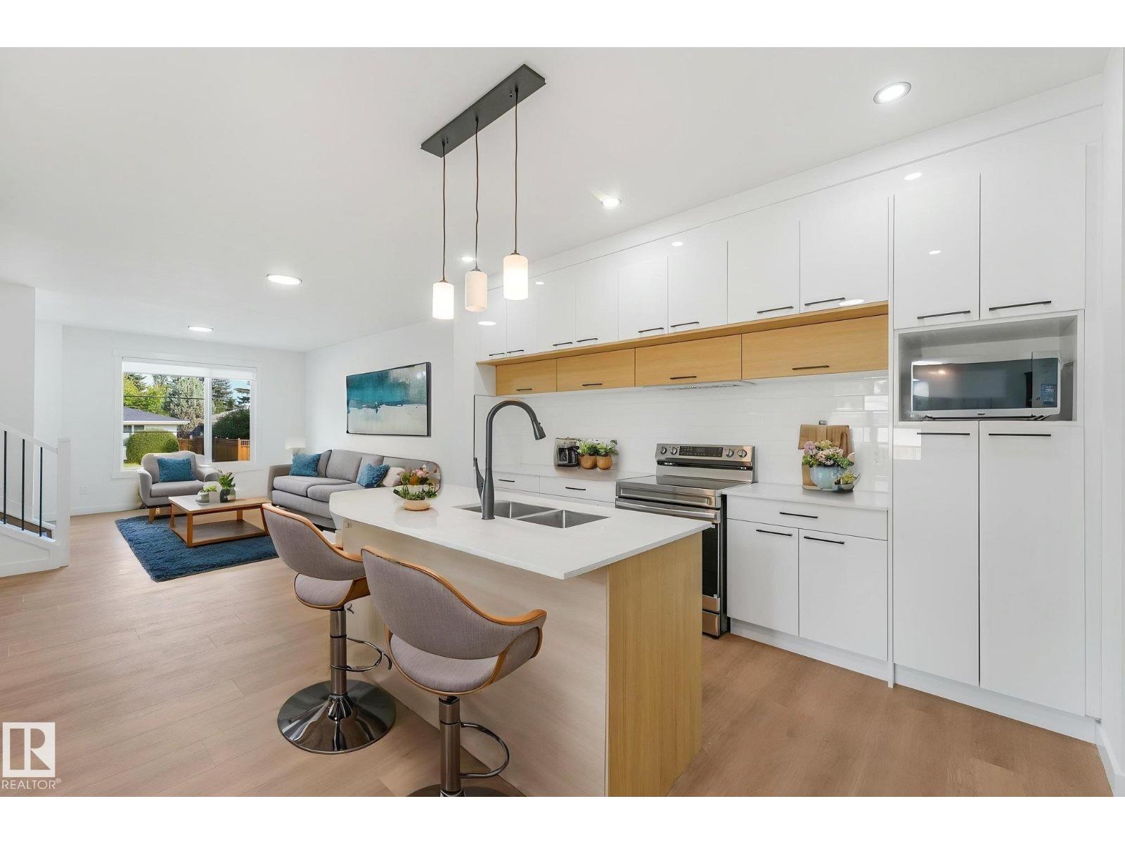 11307 46 Av Nw Property Photo 17