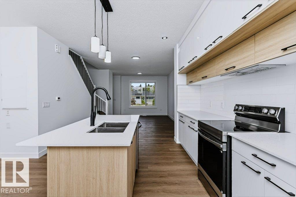 11307 46 Av Nw Property Photo 19