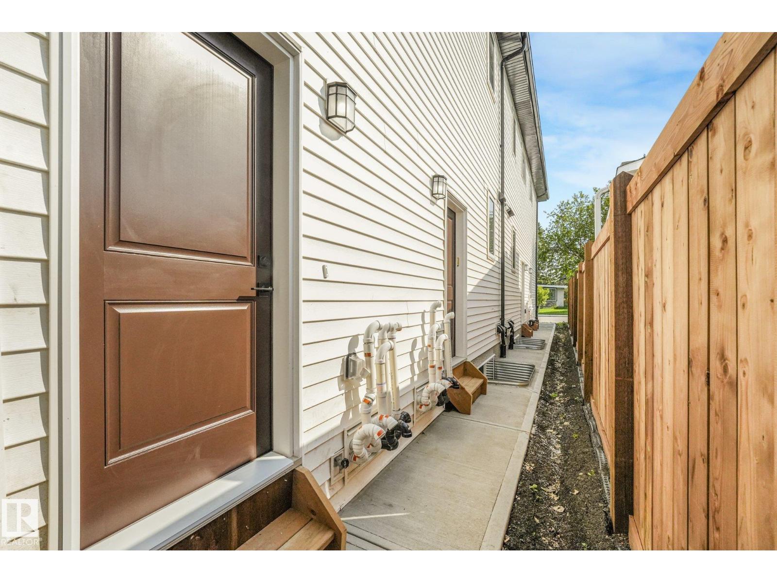 11307 46 Av Nw Property Photo 49