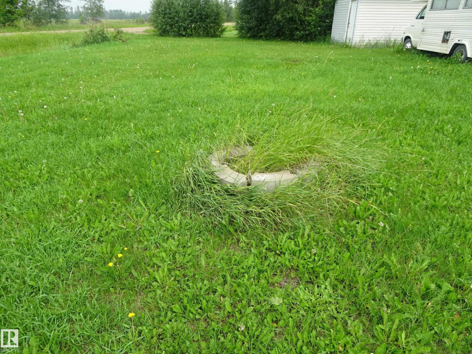 5140 51 Av Property Photo 8