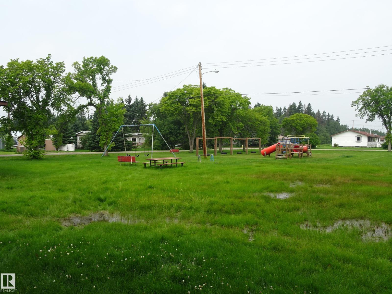 5140 51 Av Property Photo 10