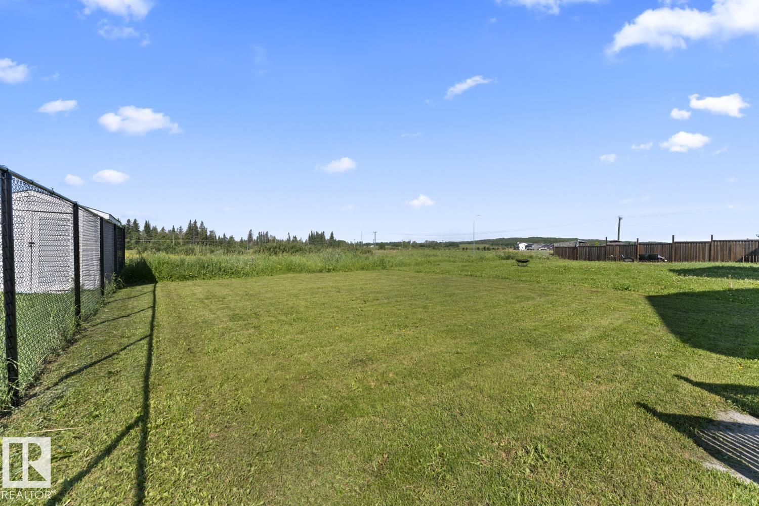 110 26 St Property Photo 2