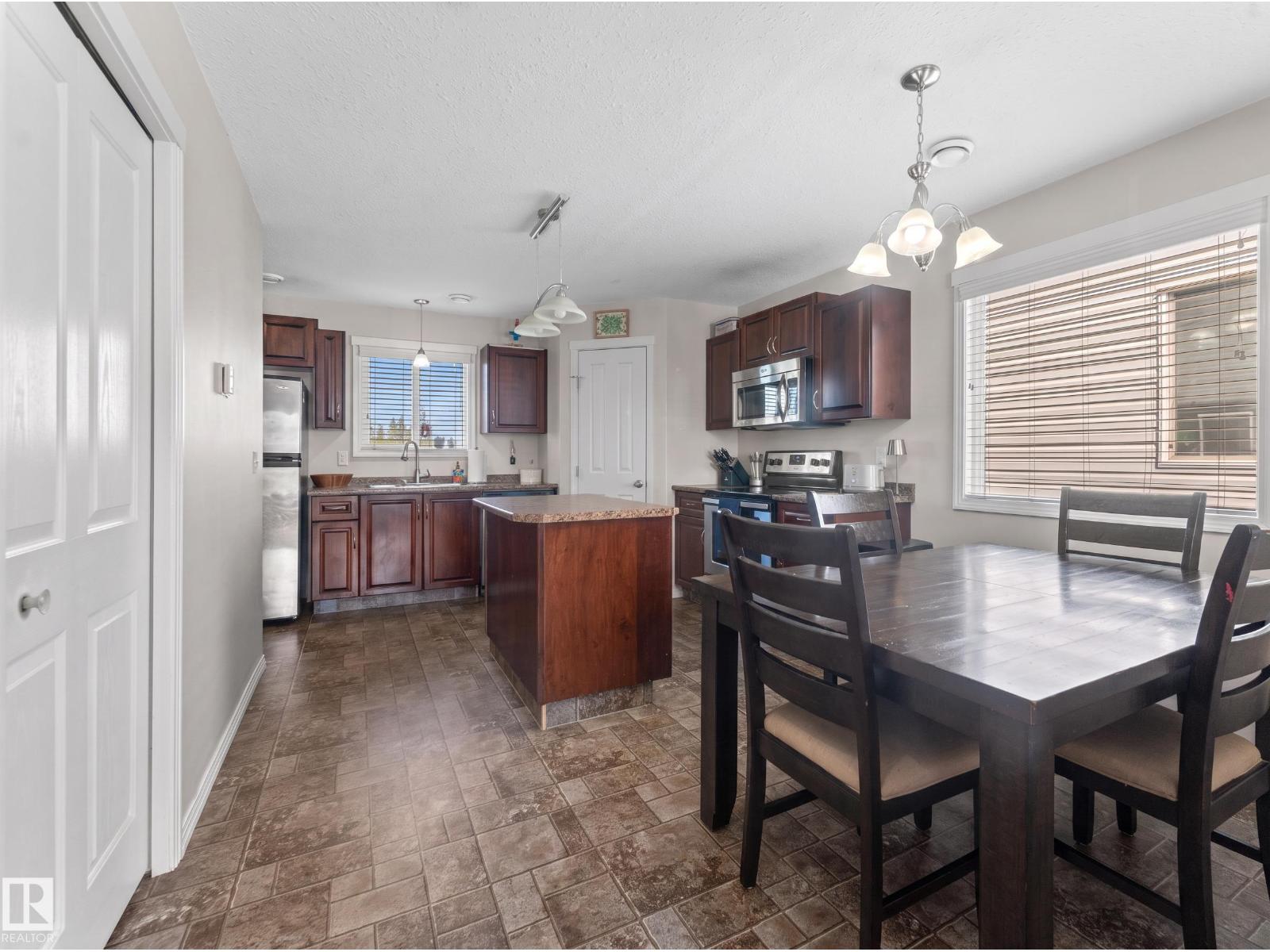 110 26 St Property Photo 11