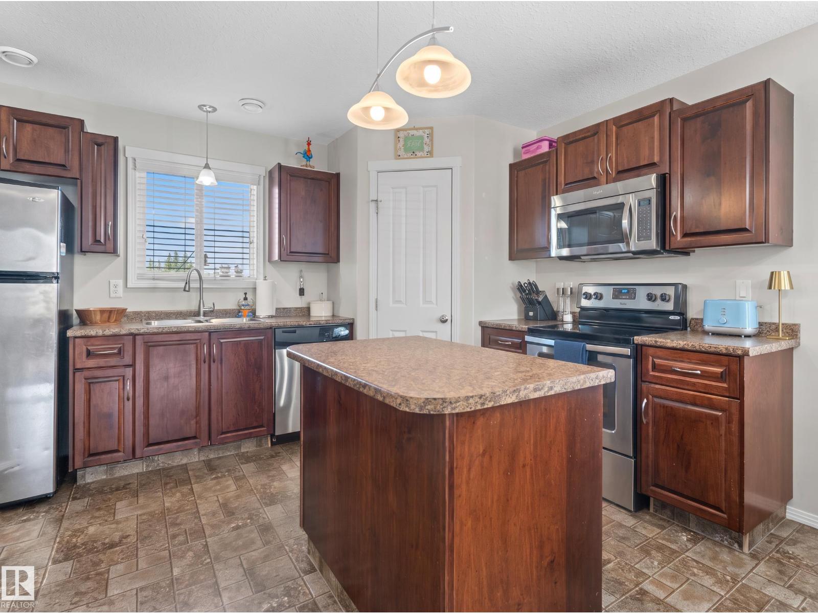 110 26 St Property Photo 13