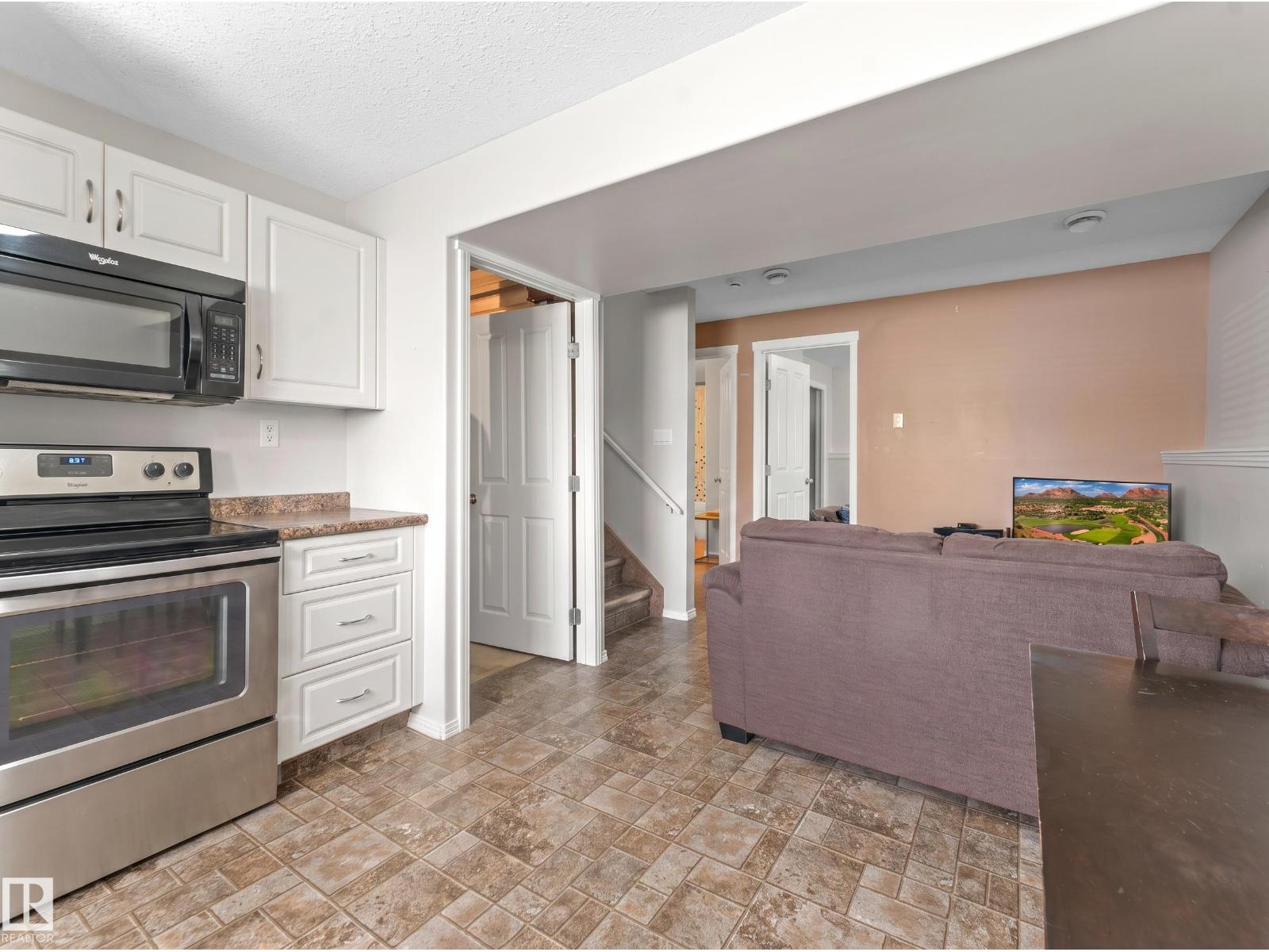 110 26 St Property Photo 28
