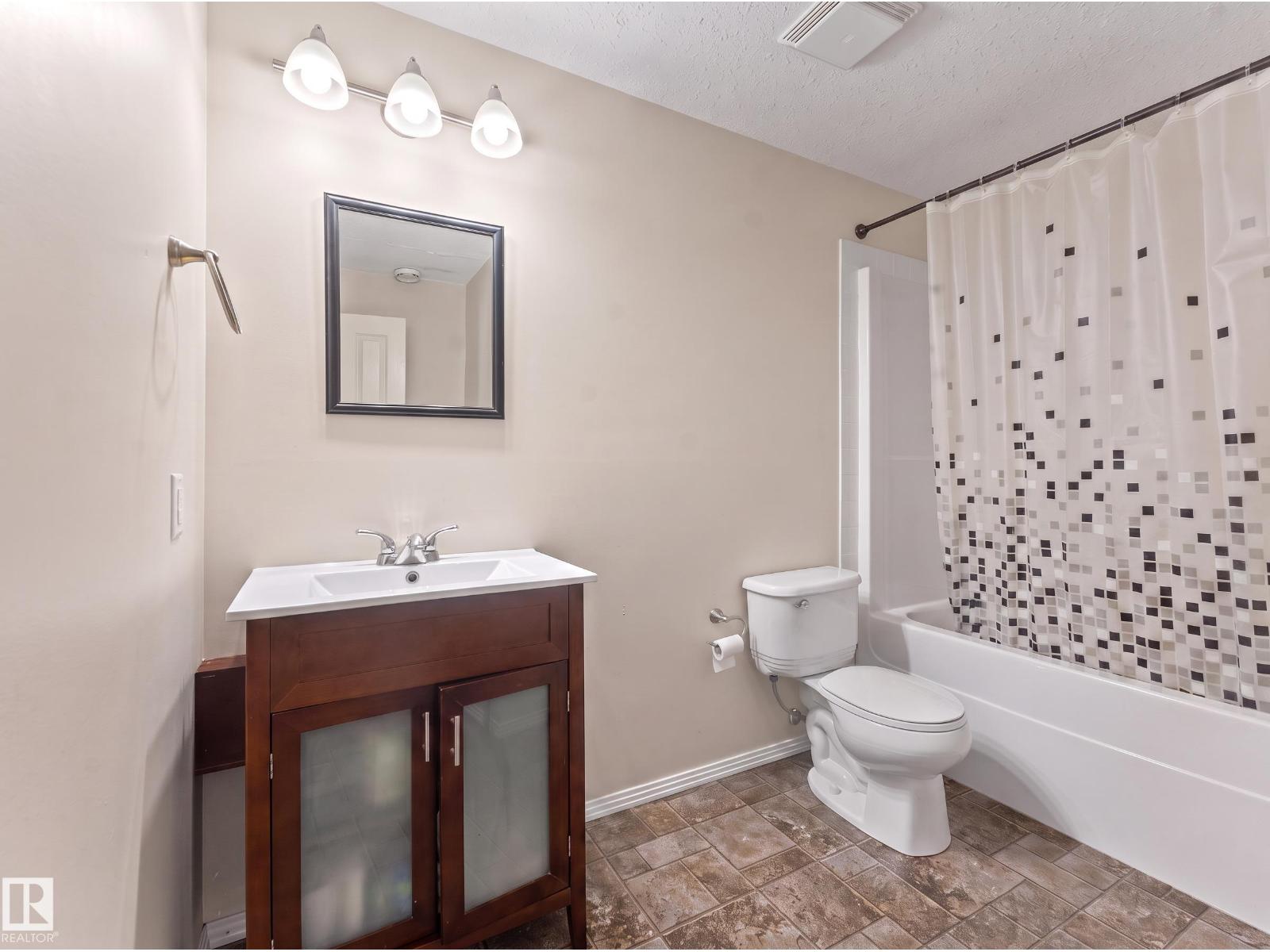 110 26 St Property Photo 32