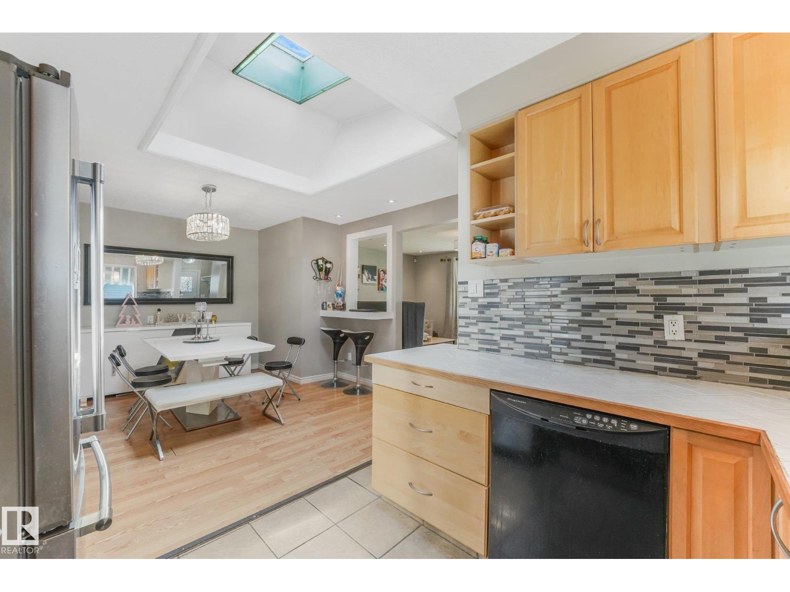 5914 91 Av Nw Property Photo 18