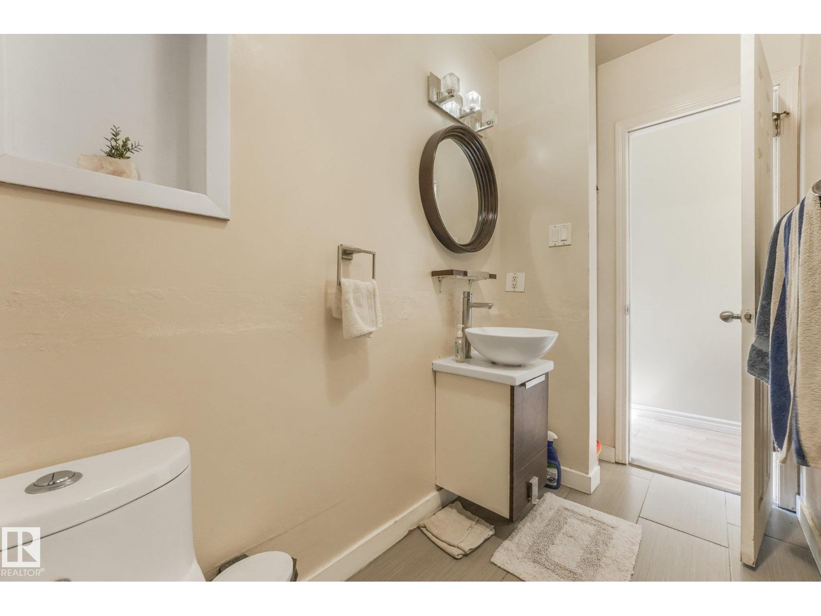 5914 91 Av Nw Property Photo 20