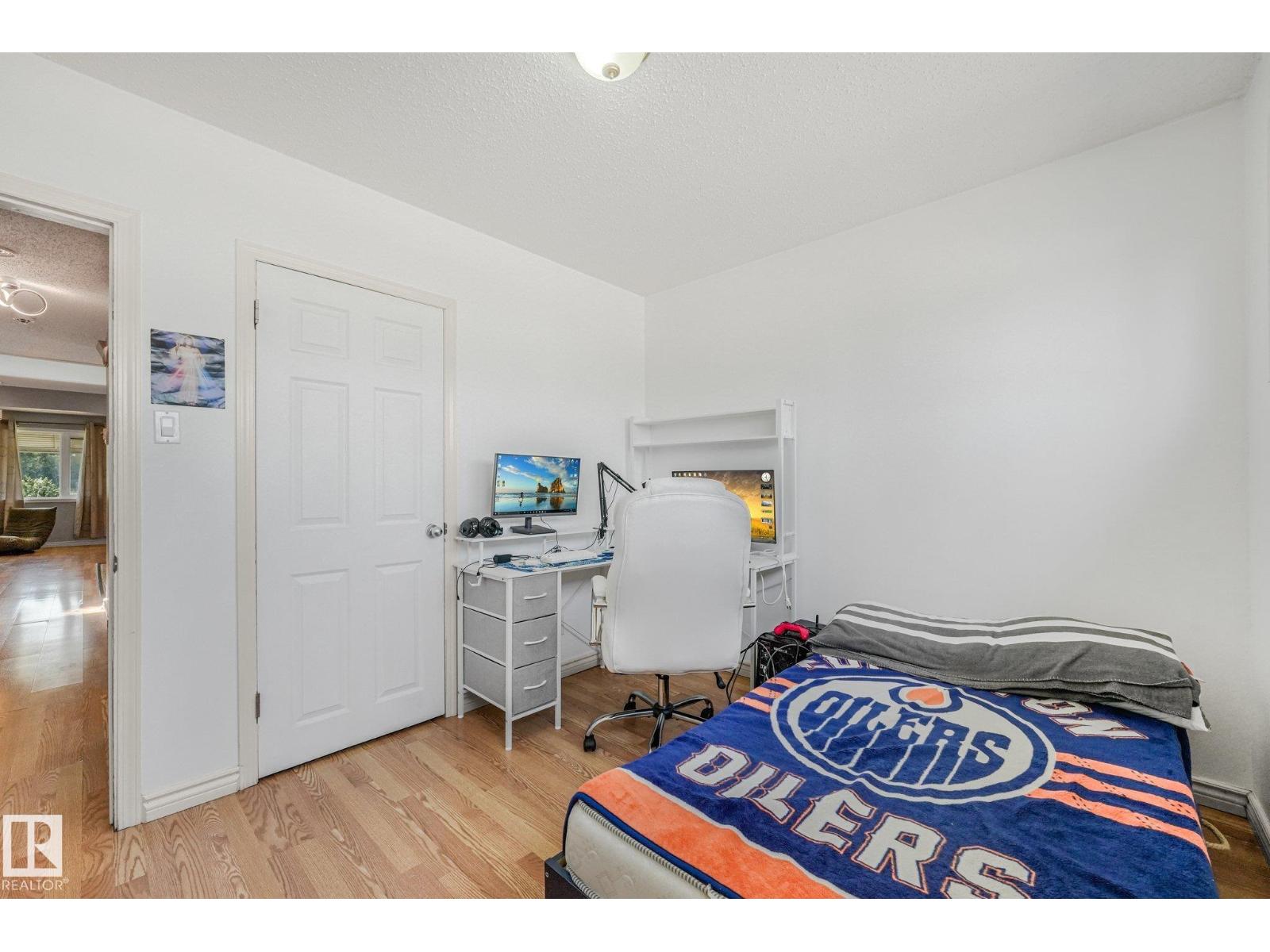 5914 91 Av Nw Property Photo 26