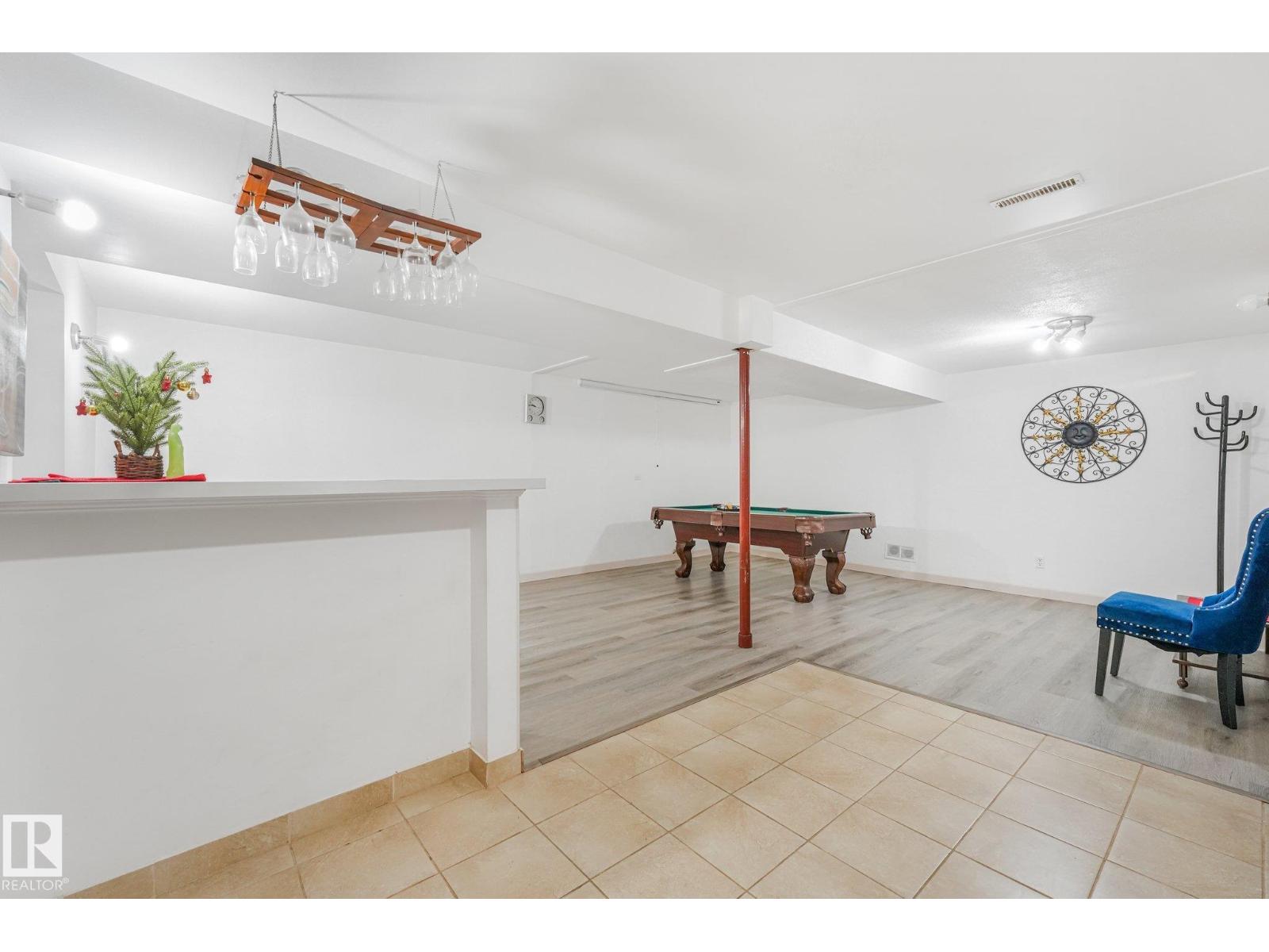 5914 91 Av Nw Property Photo 32
