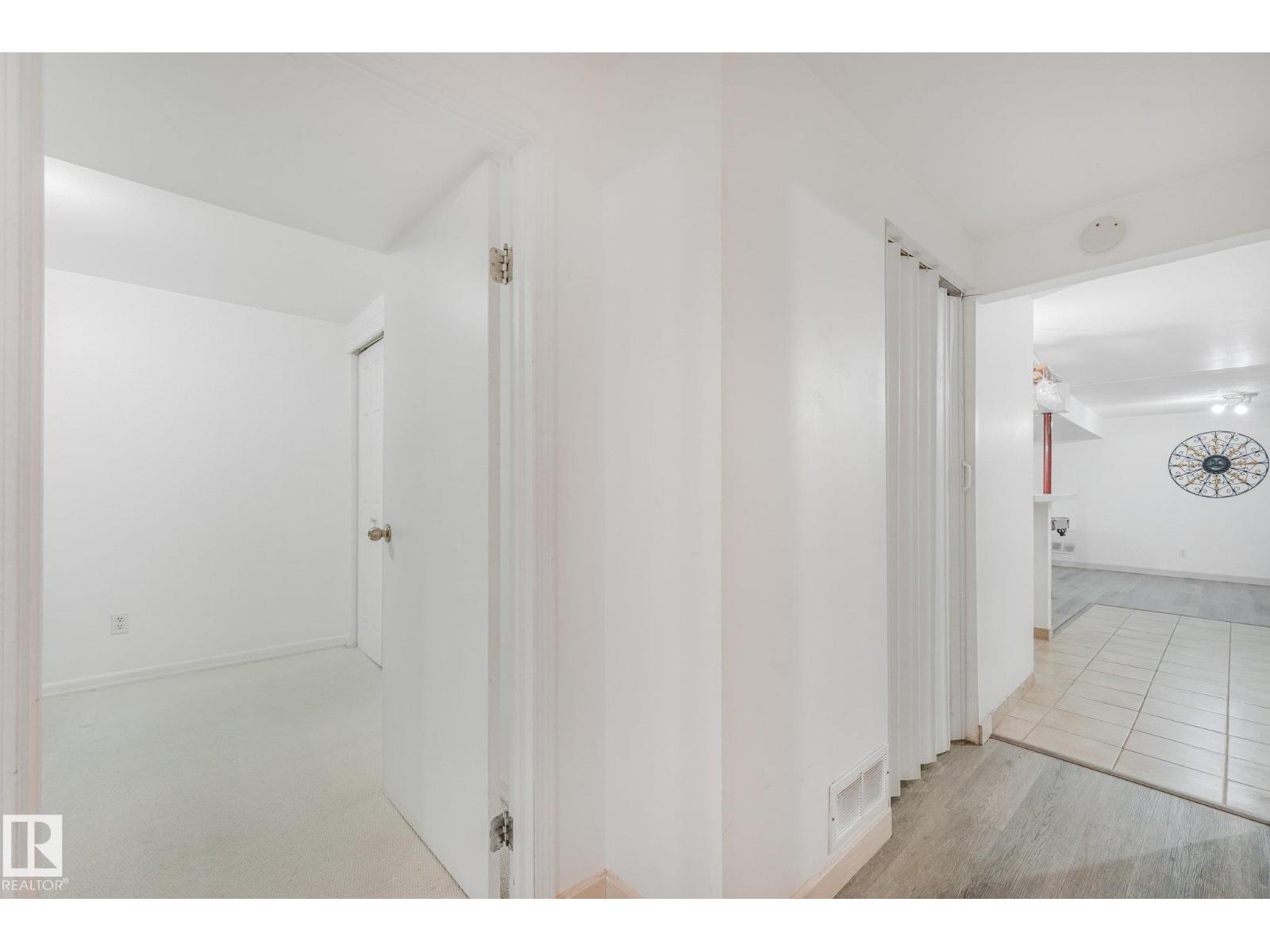 5914 91 Av Nw Property Photo 37