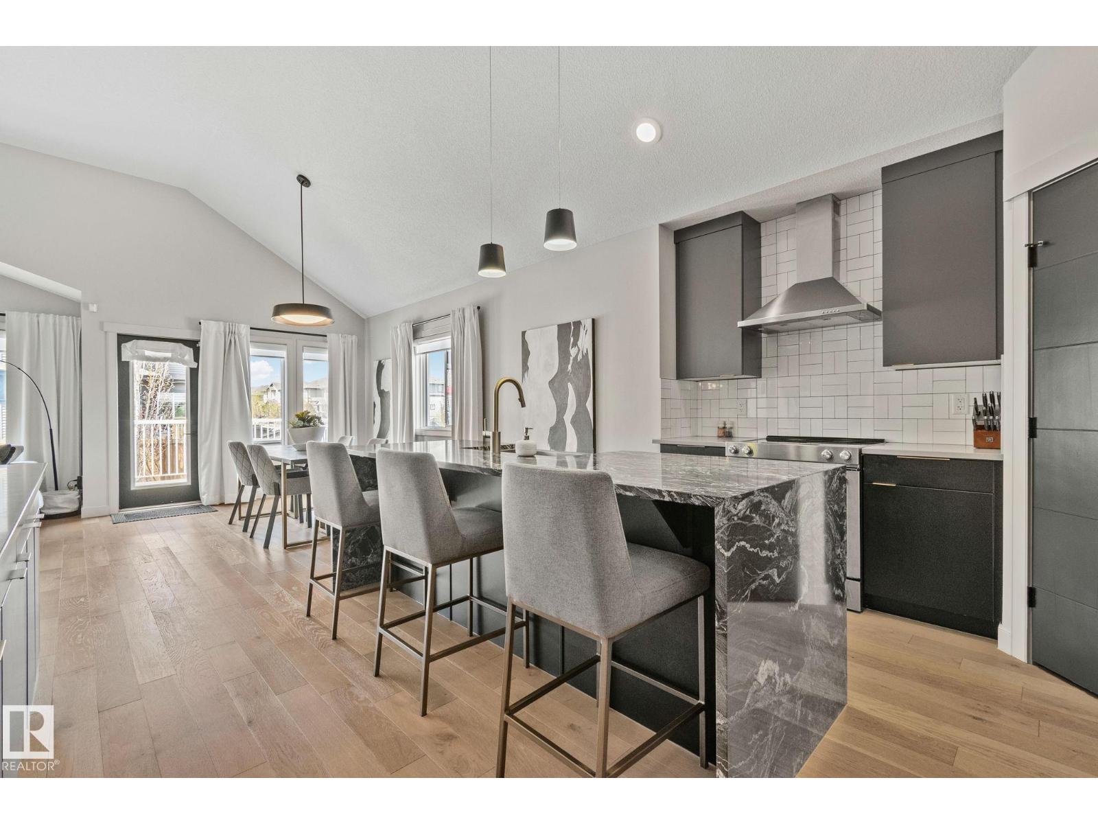 9724 223 St Nw Property Photo 6