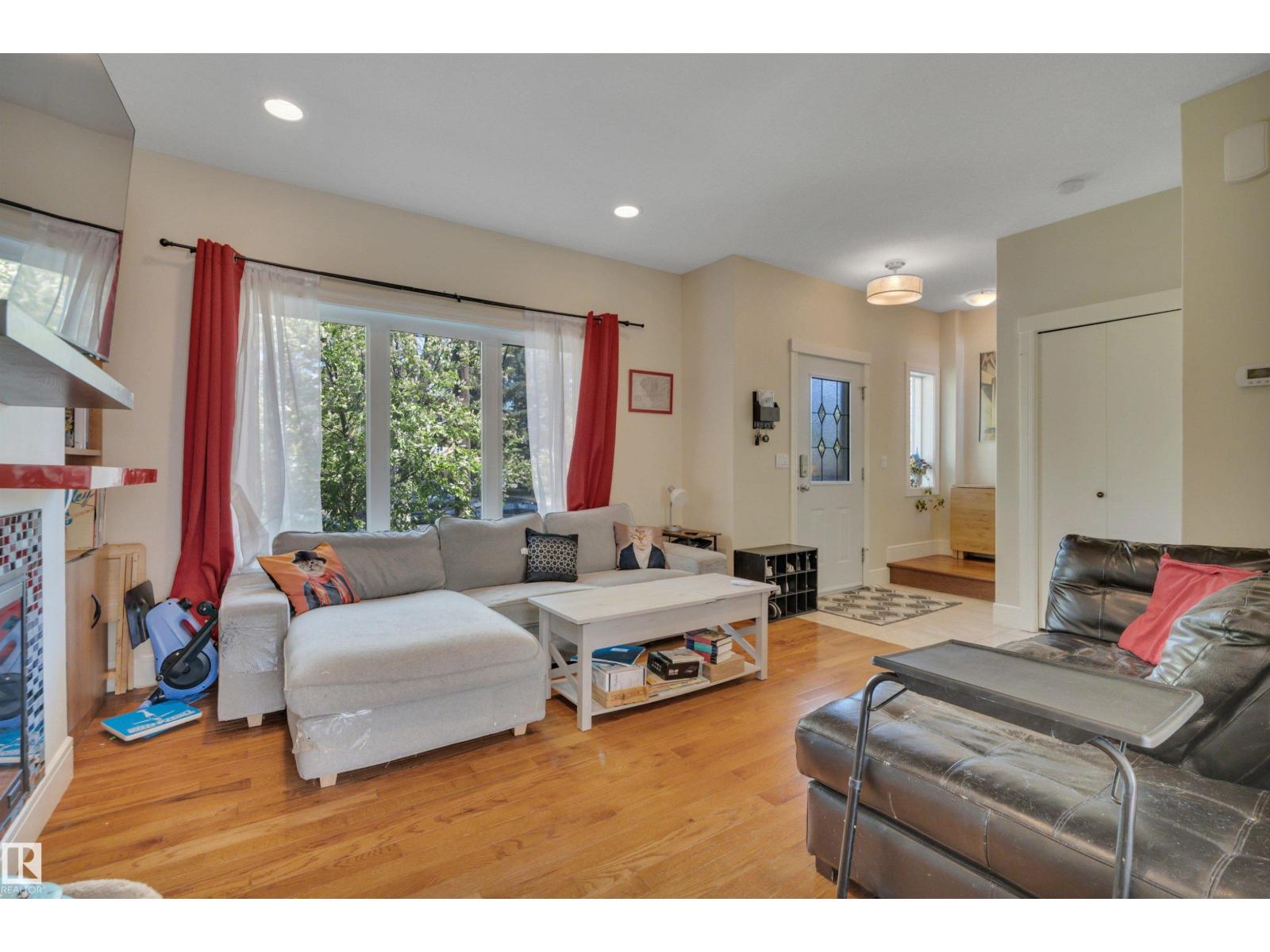 12205 112 Av Nw Property Photo 5