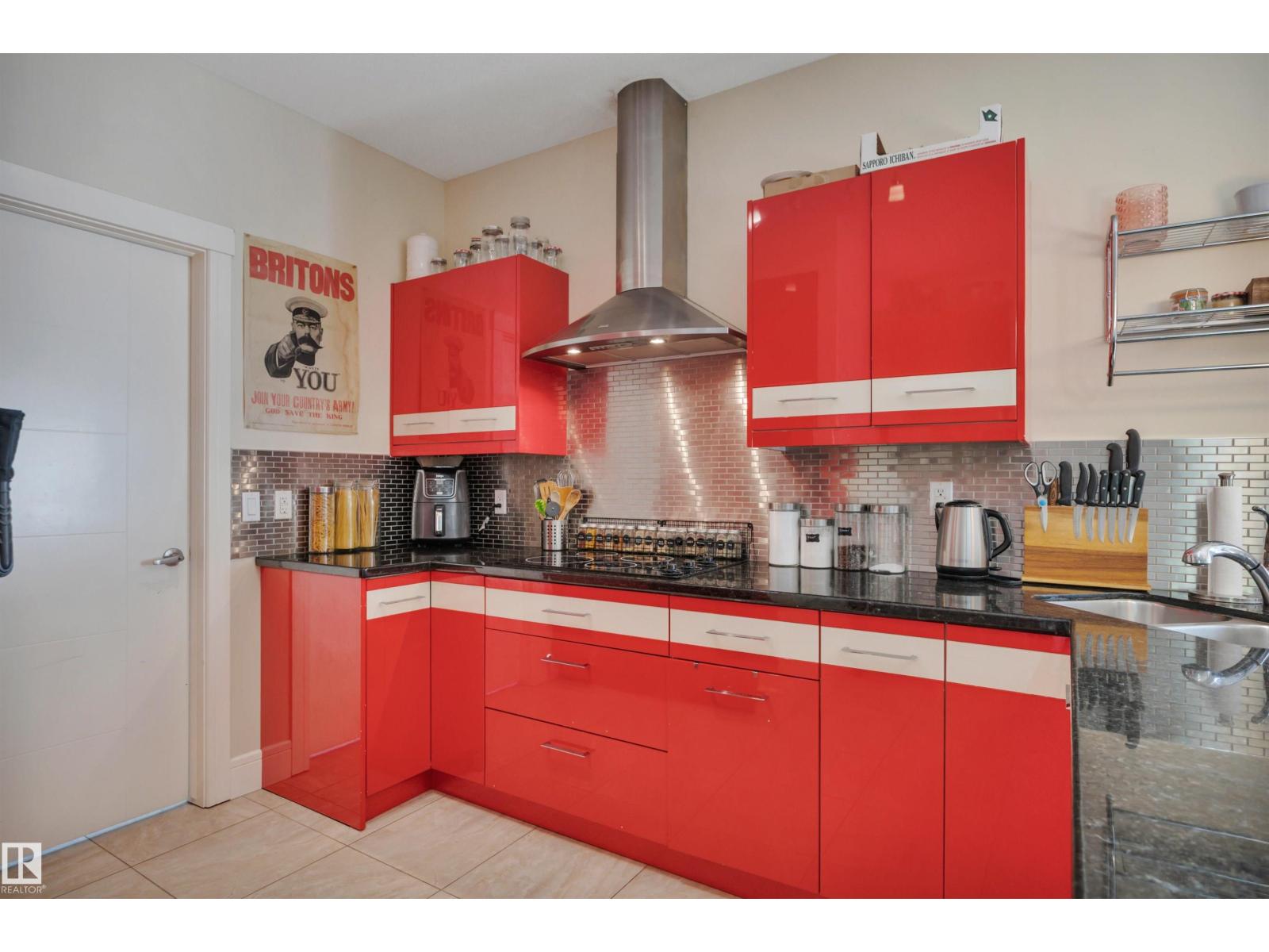 12205 112 Av Nw Property Photo 10