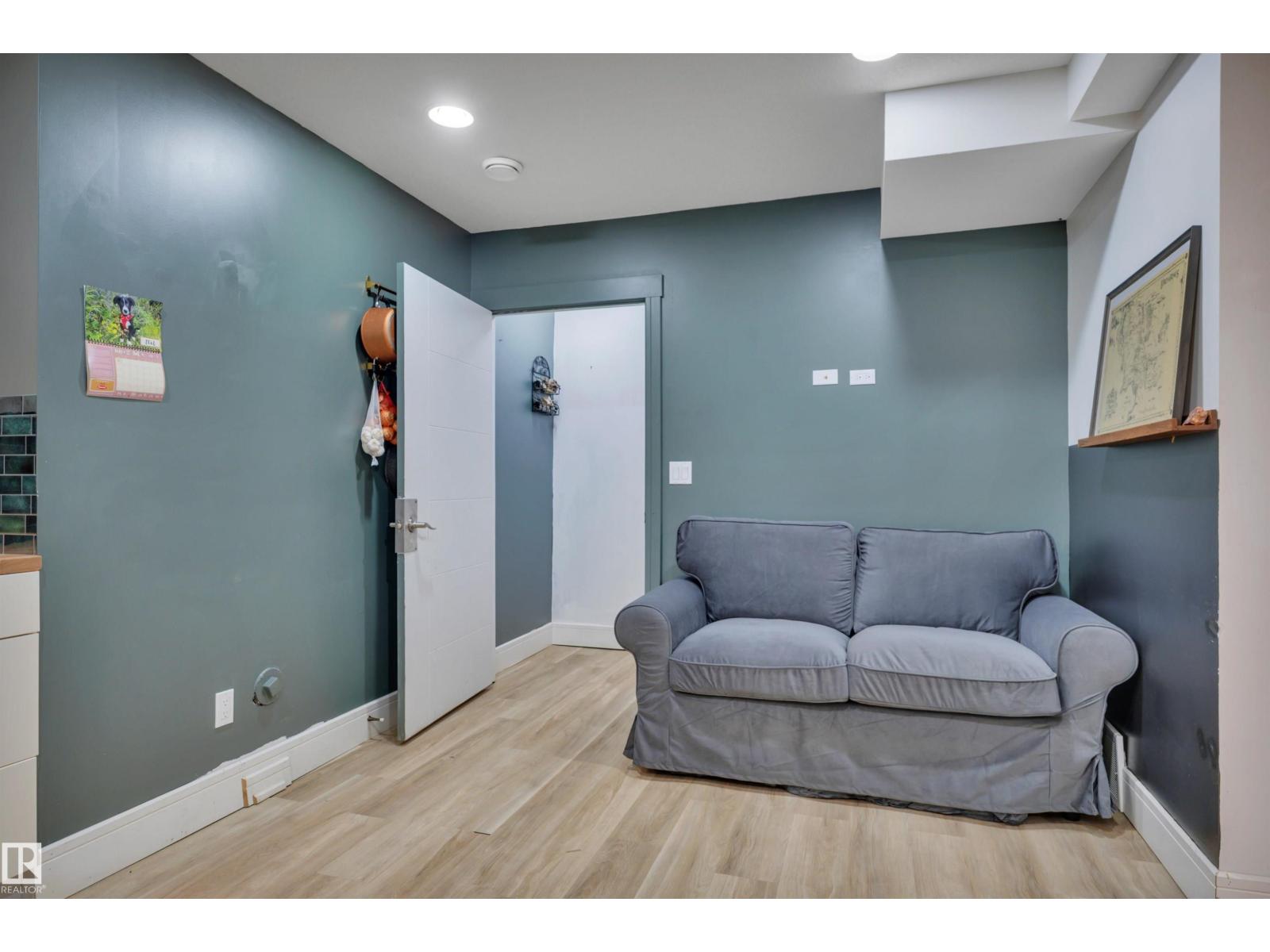 12205 112 Av Nw Property Photo 34