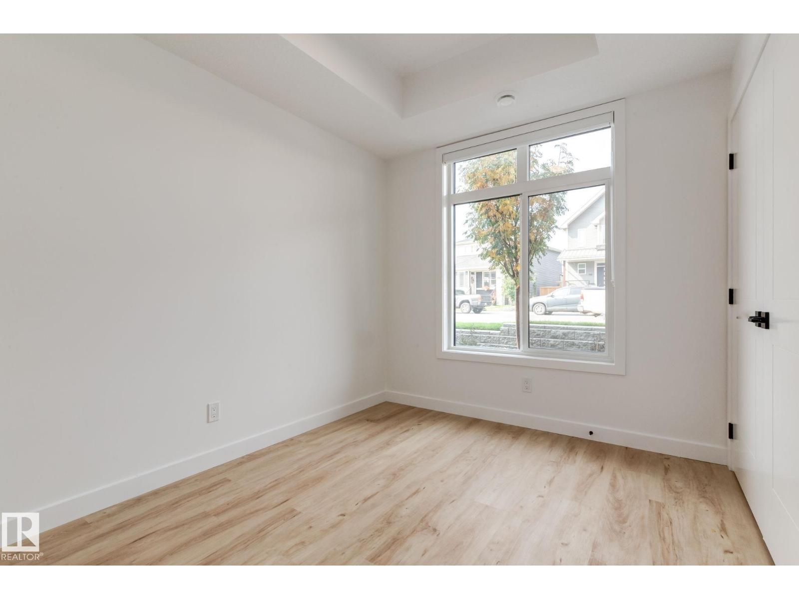 #1 16231 19 Av Sw Property Photo 10