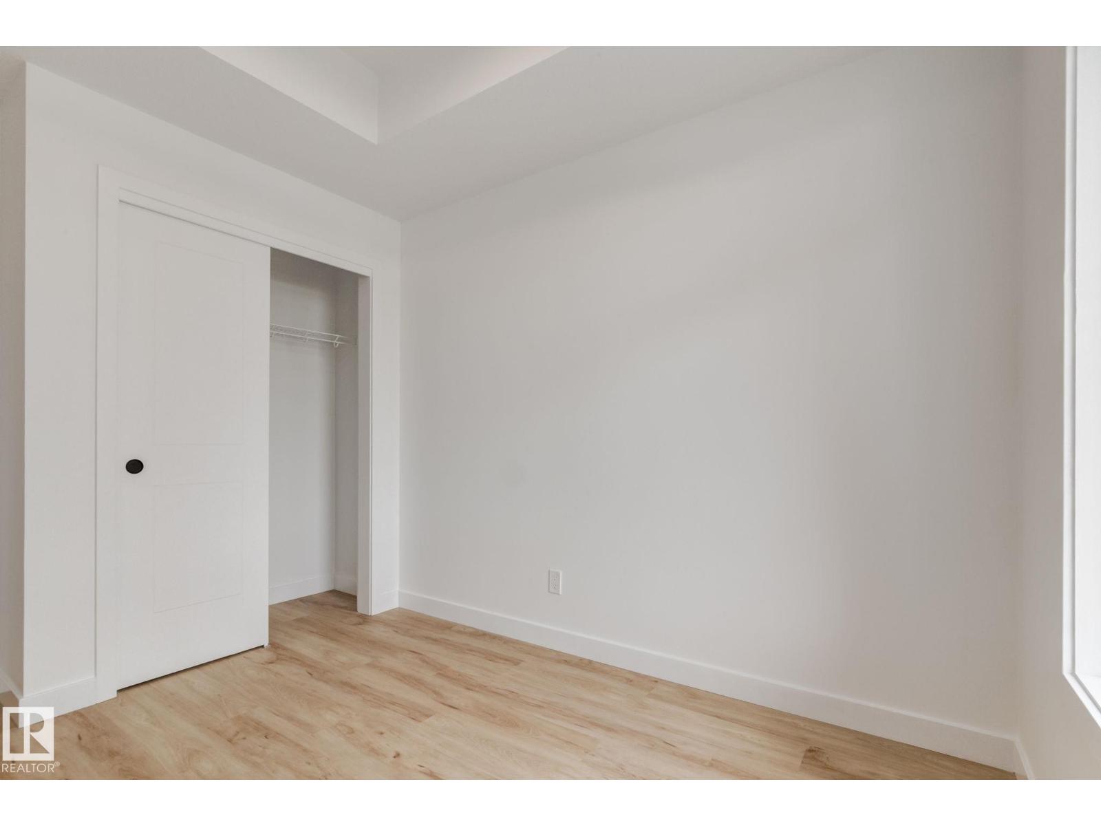 #1 16231 19 Av Sw Property Photo 11