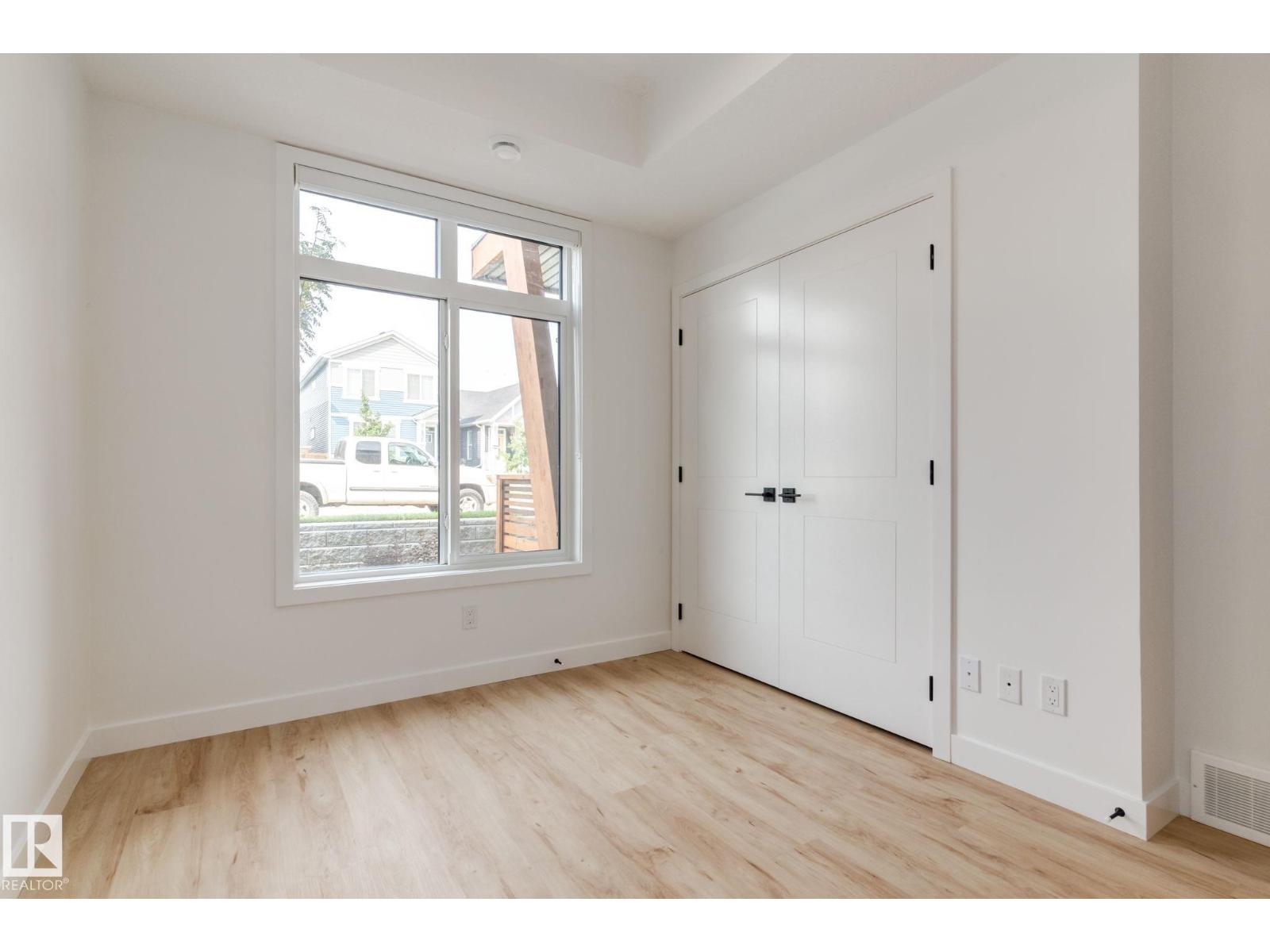 #1 16231 19 Av Sw Property Photo 13