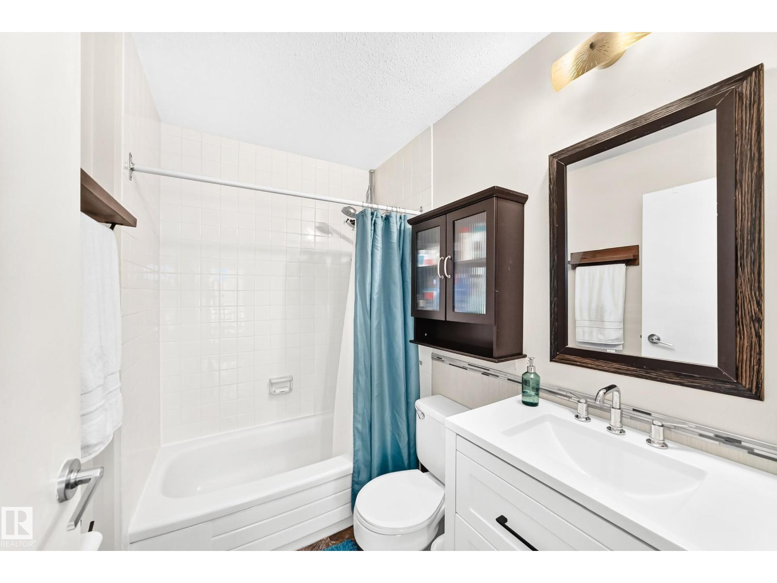 #230 10160 114 St Nw Property Photo 8