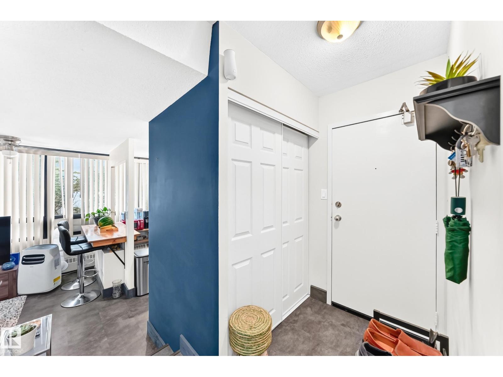 #230 10160 114 St Nw Property Photo 13